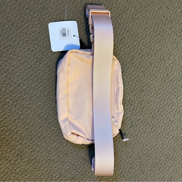 NWT Pink Belt bag - Picture 2 of 2